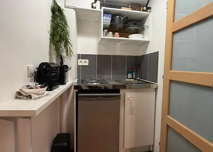 For Two - Perfect Location Close To Metro דירה