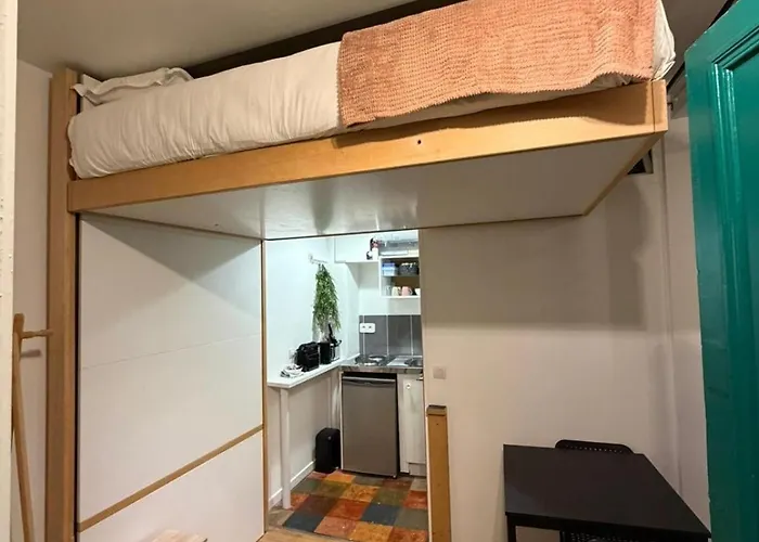 דירה For Two - Perfect Location Close To Metro *