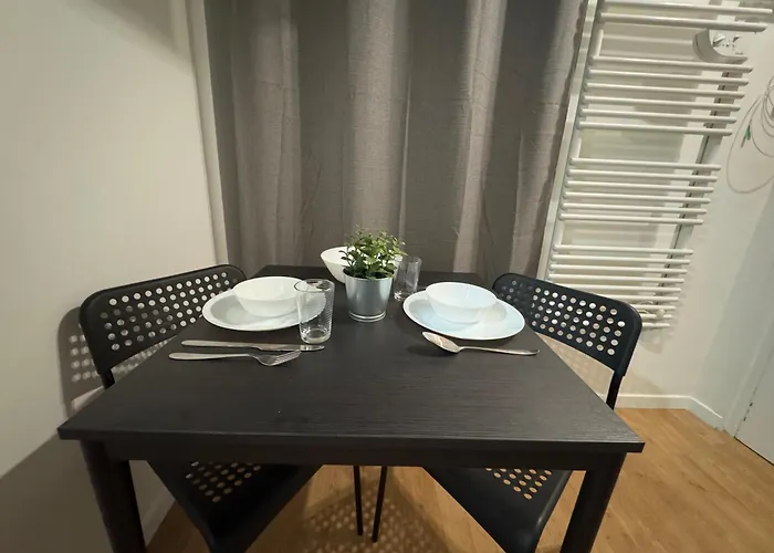 For Two - Perfect Location Close To Metro Апартаменты Париж